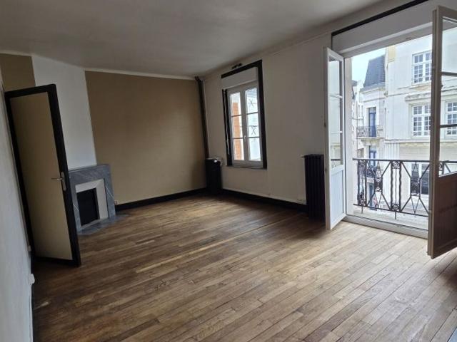 Appartement à louer 2 pièces 57 m