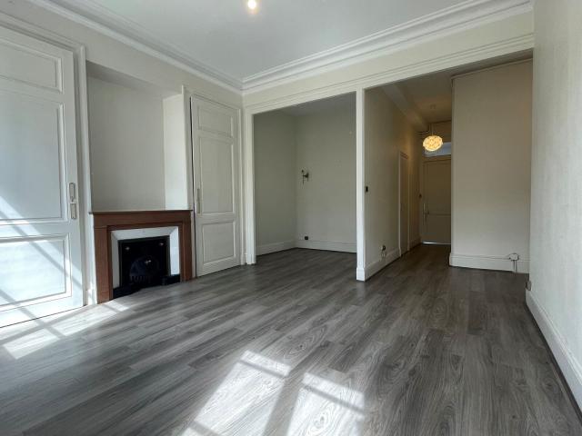 Appartement à louer 2 pièces 57,14 m