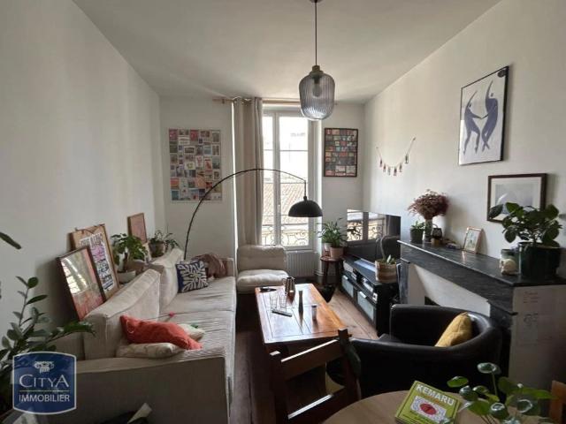 Appartement à louer 2 pièces 57.11m²
