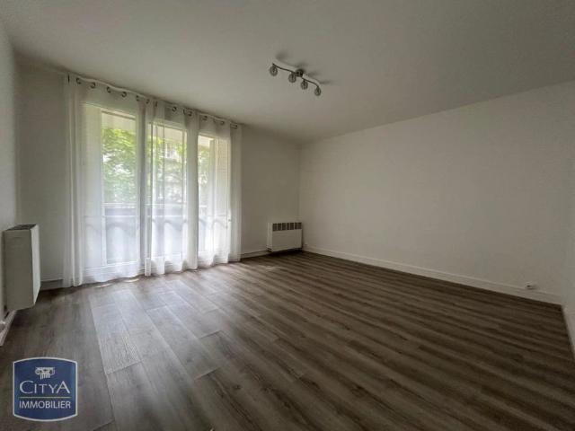 Appartement à louer 2 pièces 57.36m²