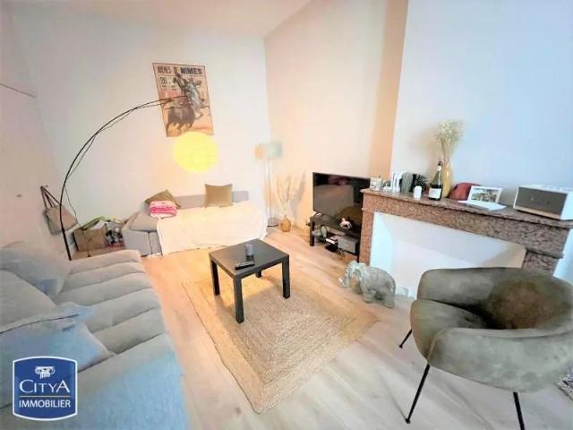 Appartement à louer 2 pièces 57.4m²