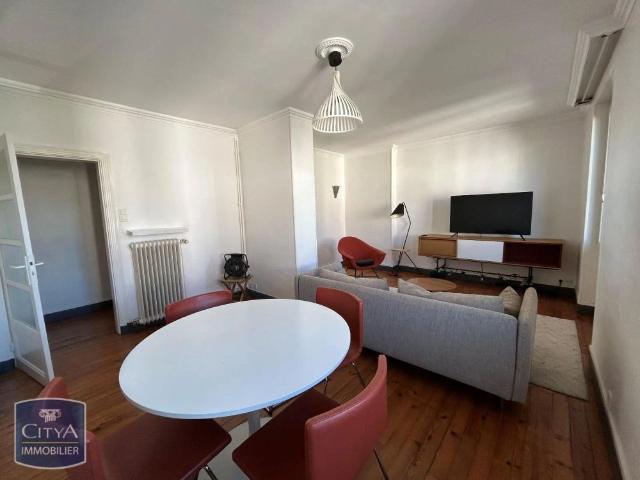 Appartement à louer 2 pièces 57.79m²