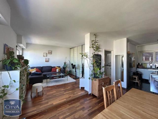 Appartement à louer 2 pièces 57.82m²
