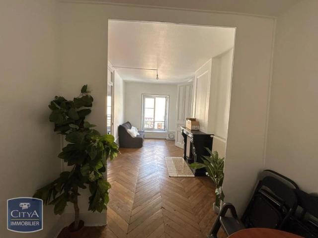 Appartement à louer 2 pièces 58.18m²