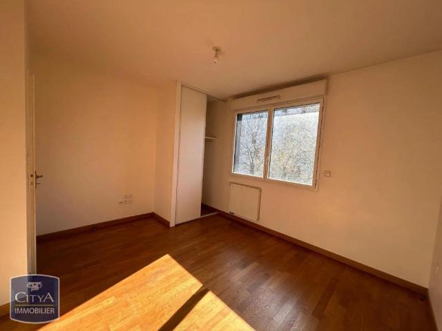 Appartement à louer 2 pièces 58.25m²