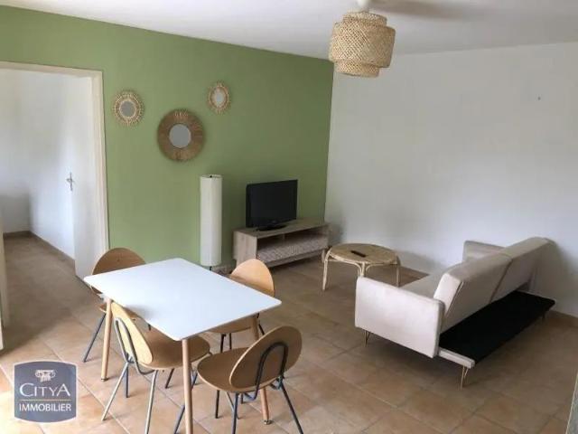 Appartement à louer 2 pièces 58.44m²