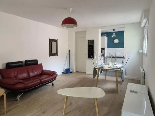 Appartement à louer 2 pièces 50.16m²