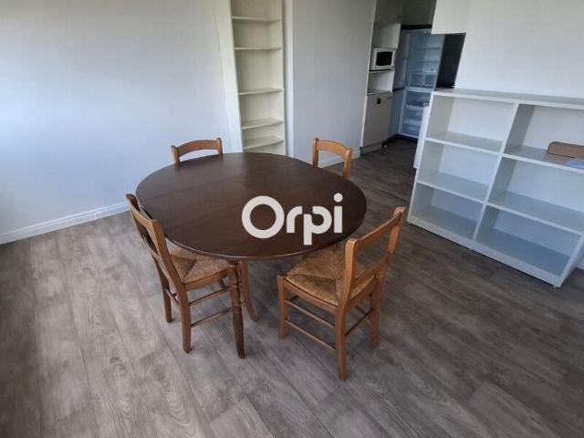 Appartement à louer 2 pièces • 50,10 m2 Loos