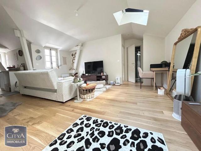 Appartement à louer 2 pièces 51.79m²