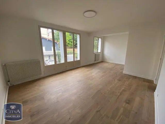 Appartement à louer 2 pièces 52.03m²