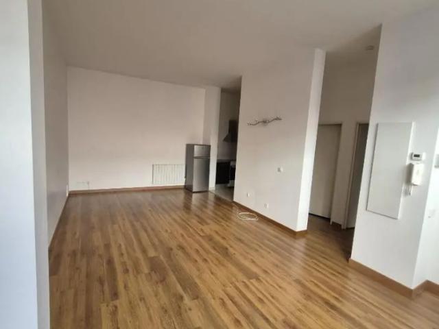 Appartement à louer 2 pièces 52.66m²