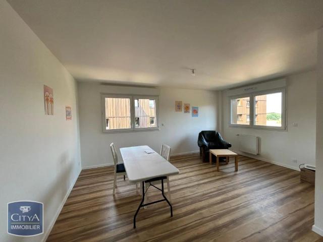 Appartement à louer 2 pièces 53.56m²