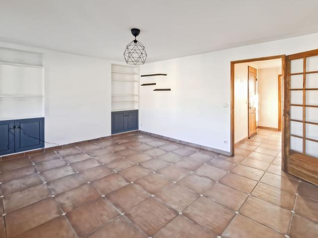 Appartement à louer 2 pièces 64,68 m