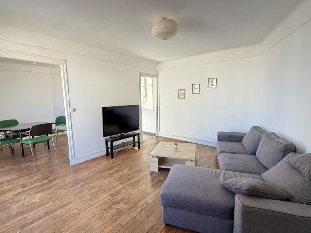 Appartement à louer 2 pièces 65 m