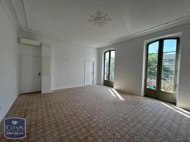 Appartement à louer 2 pièces 66.39m²
