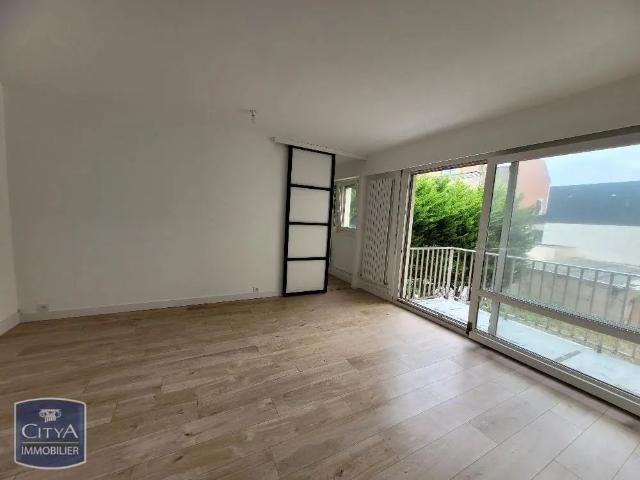 Appartement à louer 2 pièces 67.95m²