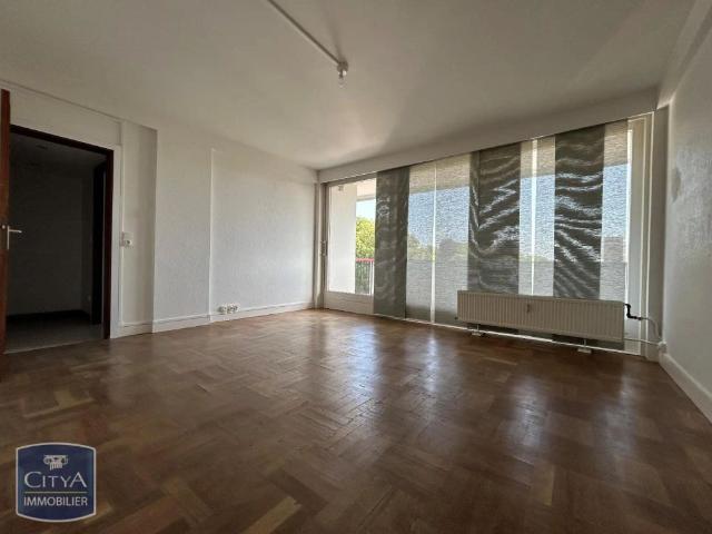 Appartement à louer 2 pièces 67m²