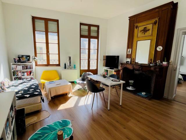 Appartement à louer 2 pièces 60,27 m