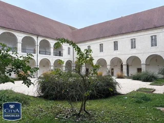 Appartement à louer 2 pièces 60.8m²