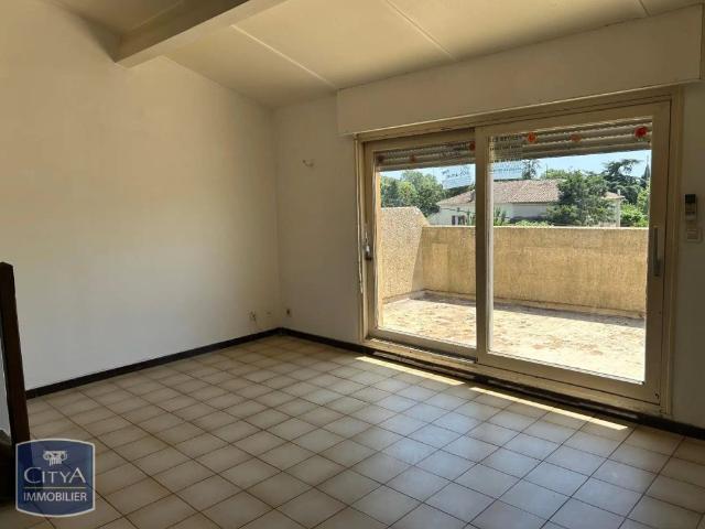 Appartement à louer 2 pièces 61.3m²
