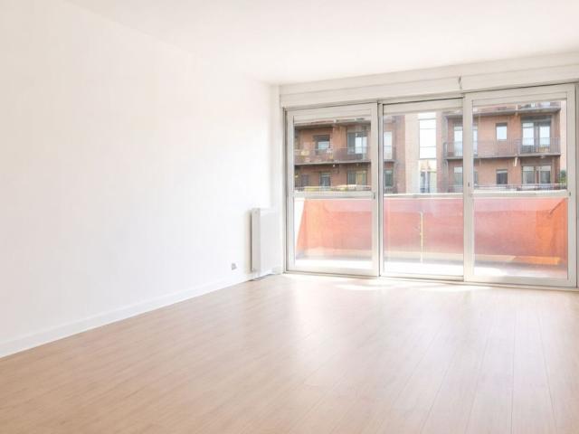 Appartement à louer 2 pièces 61,61 m
