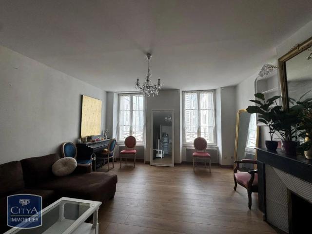 Appartement à louer 2 pièces 61.74m²