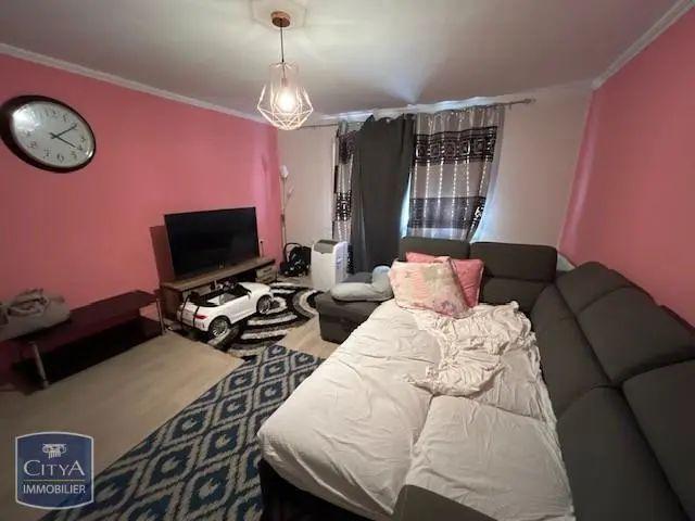 Appartement à louer 2 pièces 61.7m²