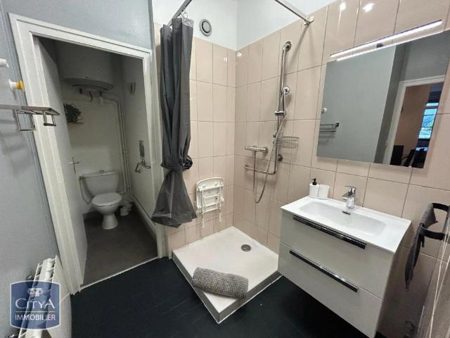 Appartement à louer 2 pièces 47.01m²
