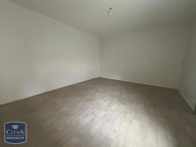 Appartement à louer 2 pièces 62.82m²