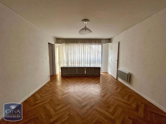 Appartement à louer 2 pièces 62m²