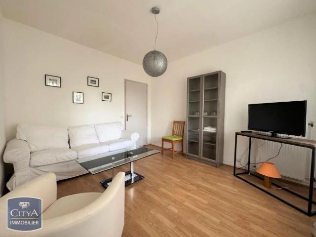 Appartement à louer 2 pièces 63.55m²