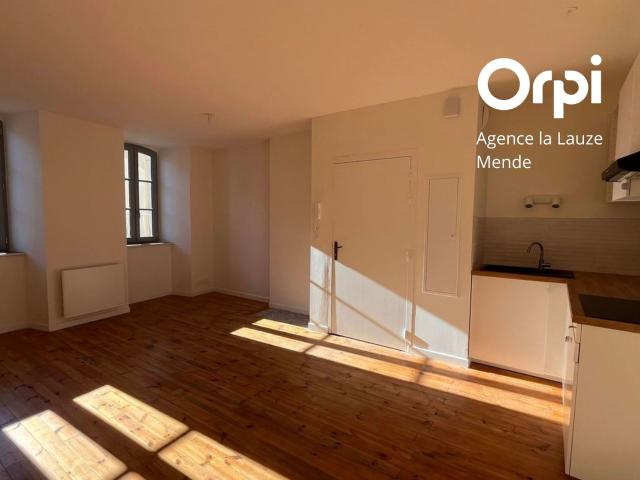 Appartement à louer 2 pièces 71 m