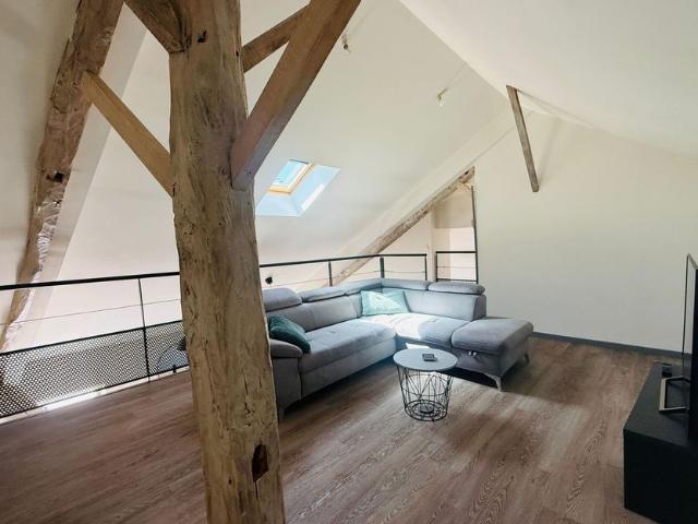 Appartement à louer 2 pièces • 83 m2 Saint Donat sur l'Herbasse