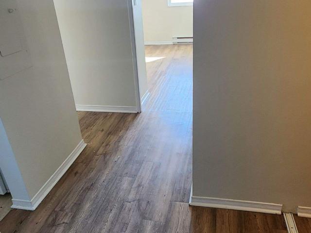 Appartement à Louer 2 Rue Radisson Gatineau J8Z 1T5, Hull Gatineau 9 photos | Logis Québec