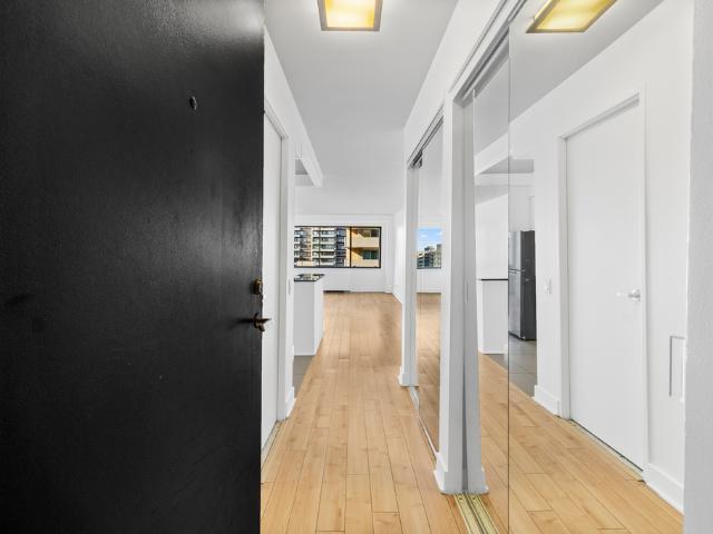 Appartement à Louer 3475 de la montagne, Ville Marie Centre Ville, Vieux Montréal 21 photos | Logis Québec