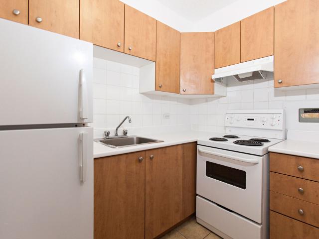 Appartement à Louer 3488 Chemin de la Côte des Neiges, Montréal 17 photos | Logis Québec