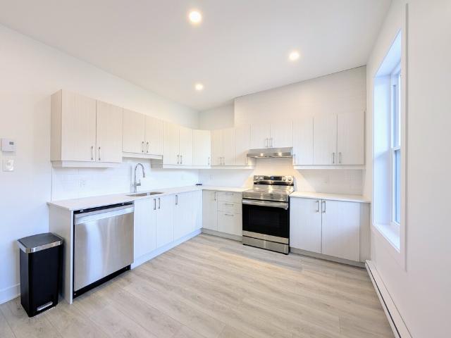 Appartement à Louer 3522 Rue Evelyn, Verdun/Île des Soeurs Montréal 11 photos | Logis Québec