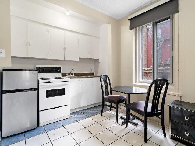Appartement à Louer 3530 Durocher Montréal H2X 2E5, Le Plateau Mont Royal Montréal 8 photos | Logis Québec
