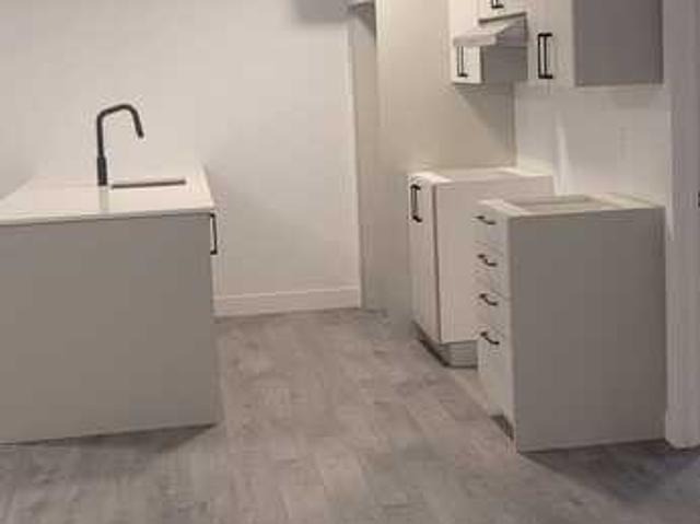 Appartement à Louer 3542 rue Leonard, Saint Hubert Longueuil 10 photos | Logis Québec