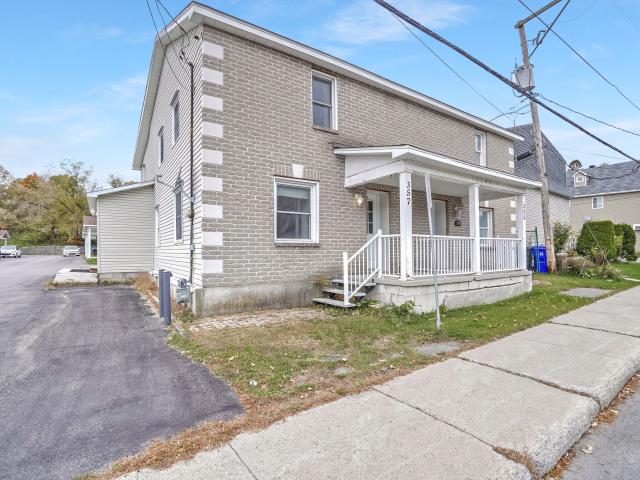 Appartement à Louer 355 Avenue De Buckingham, Buckingham Gatineau 14 photos | Logis Québec