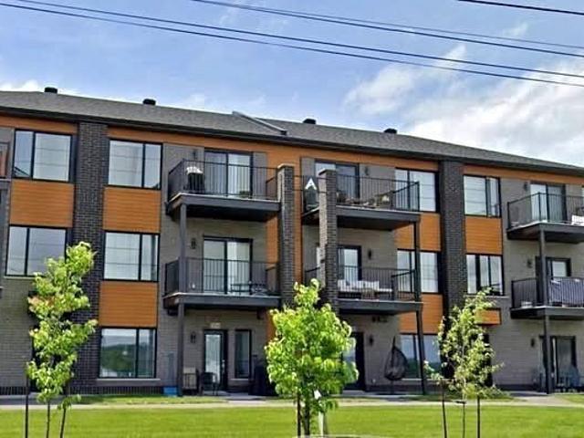 Appartement à Louer 362 rue de la Montée, Mont Bellevue Sherbrooke 10 photos | Logis Québec
