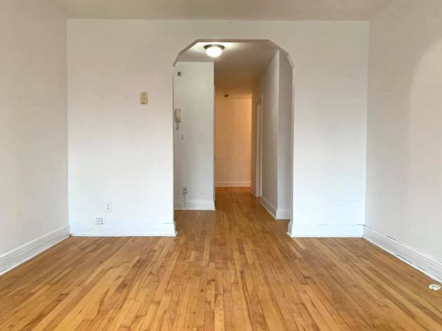 Appartement à Louer 3760 Avenue Linton, Côte des Neiges/Notre Dame de Grâce Montréal 9 photos | Logis Québec