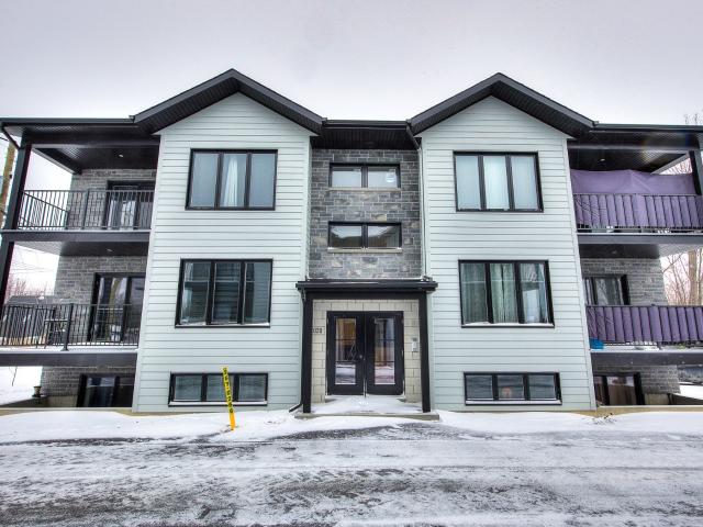 Appartement à Louer 3020 Rue Principale 2, Saint Zotique 17 photos | Logis Québec