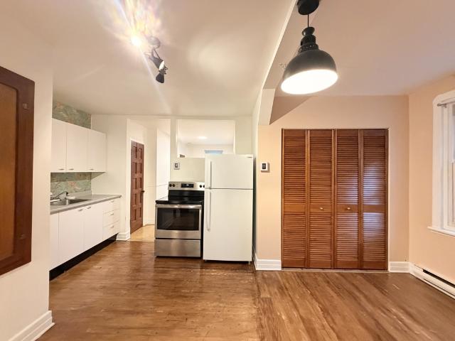 Appartement à Louer 305 Rue Arago O, Sainte Foy/Sillery/Cap Rouge Québec 13 photos | Logis Québec