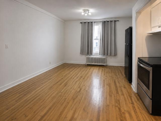 Appartement à Louer 317 215 155 rue Wellington N Fleurimont Sherbrooke 4 photos | Logis Québec