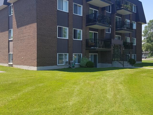 Appartement à Louer 325 place mgr nadeau, Sorel Tracy 10 photos | Logis Québec