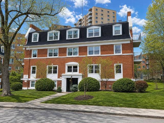 Appartement à Louer 3260 Av. Ridgewood, Côte des Neiges/Notre Dame de Grâce Montréal 10 photos | Logis Québec