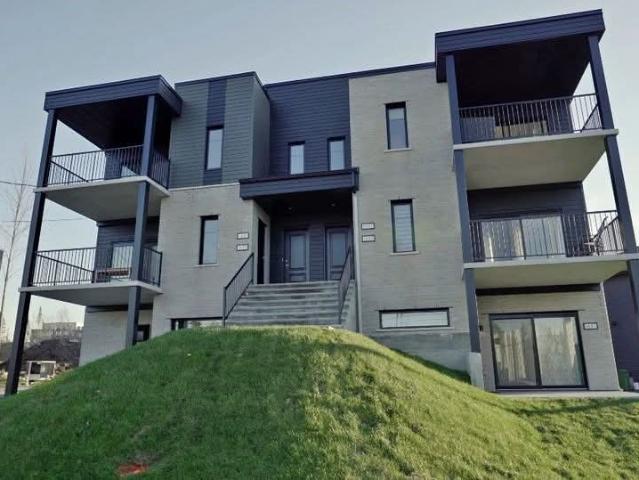 Appartement à Louer 3391 Rue Nina Owens, Les Nations Sherbrooke 9 photos | Logis Québec
