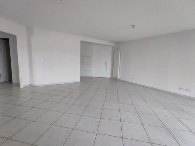 Appartement à louer 3 pièces • Manosque