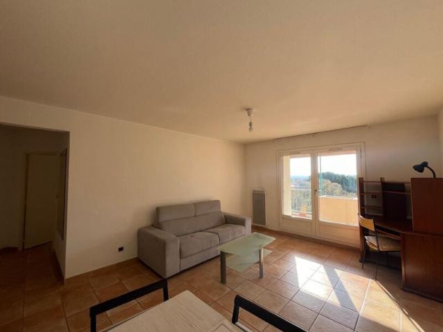 Appartement à louer 3 pièces • Manosque
